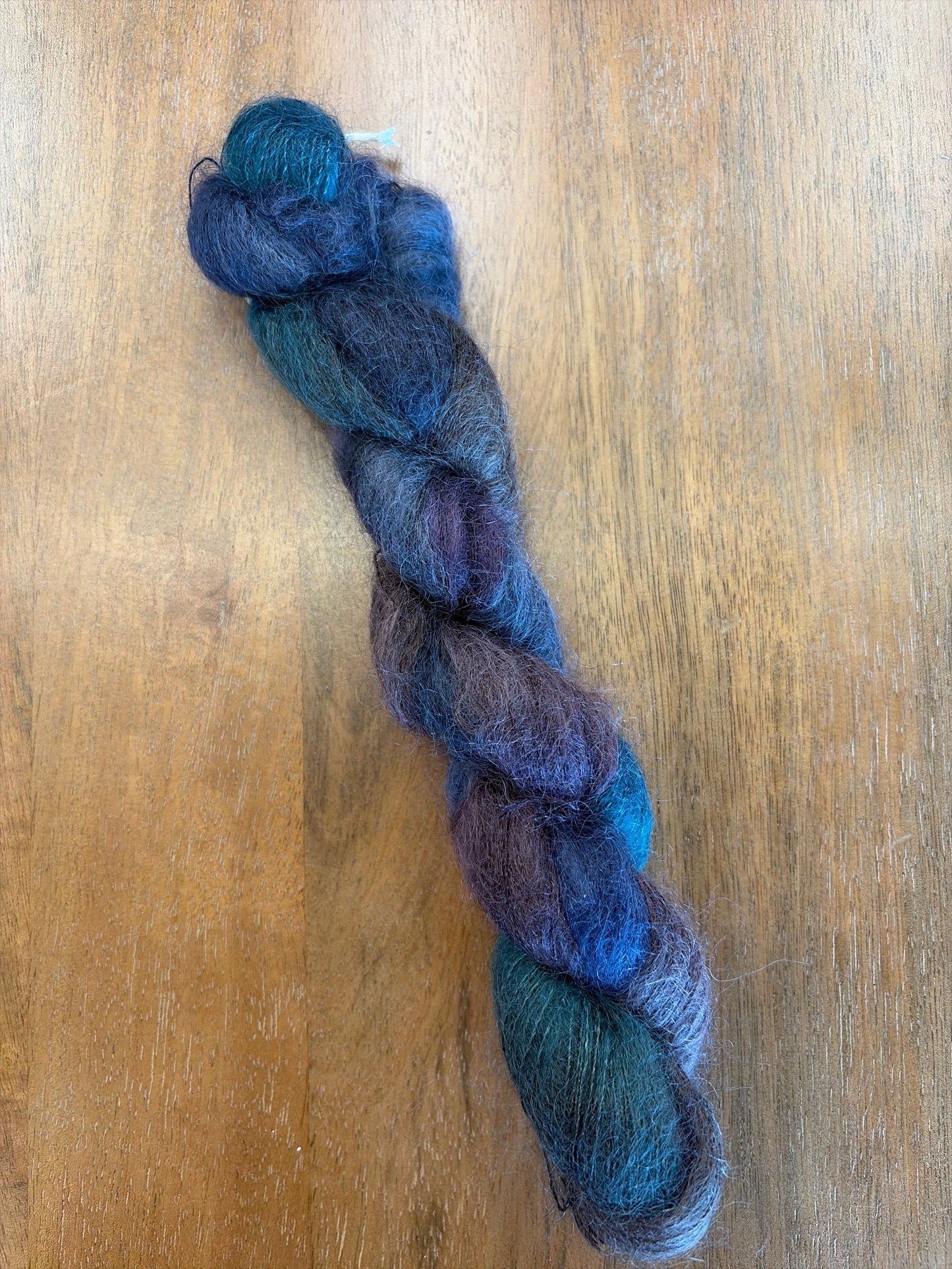 Urth Yarn Bonmoher